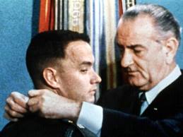 Forest Gump, LBJ, JFK, Freemason, Freemasonry, Freemasons, Masonic, Signals, Signs