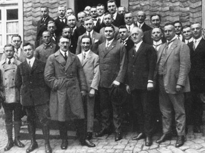 Adolf Hitler, Freemason Secret Hand Signal