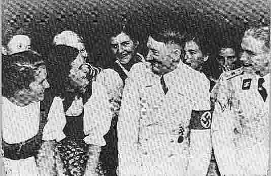hitler visits girls school